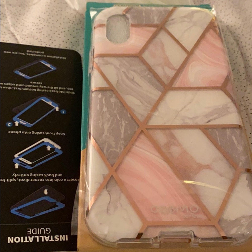 Marble case for Iphone Xs 5.8 and not the Xs max. - Picture 2 of 2